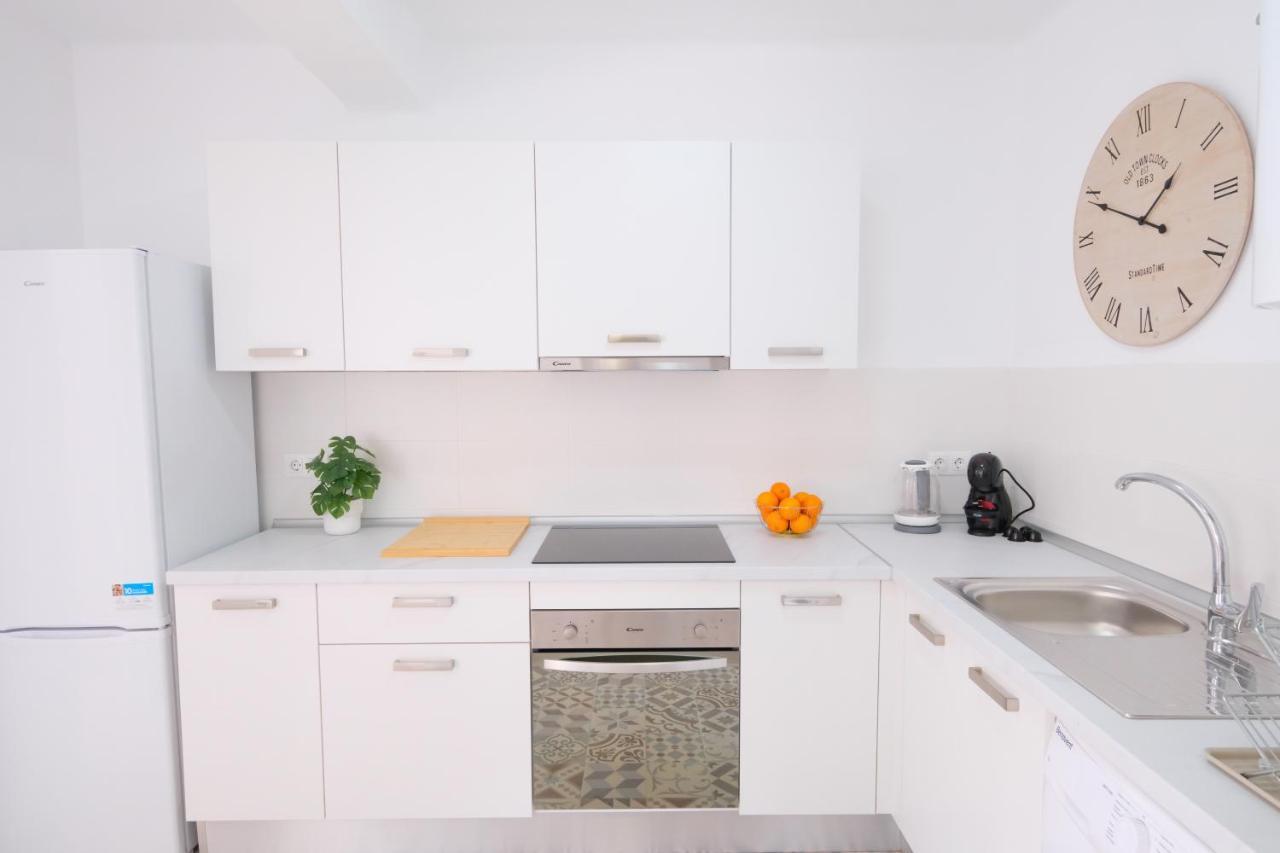 Lovely Apartment Malaga Exterior photo