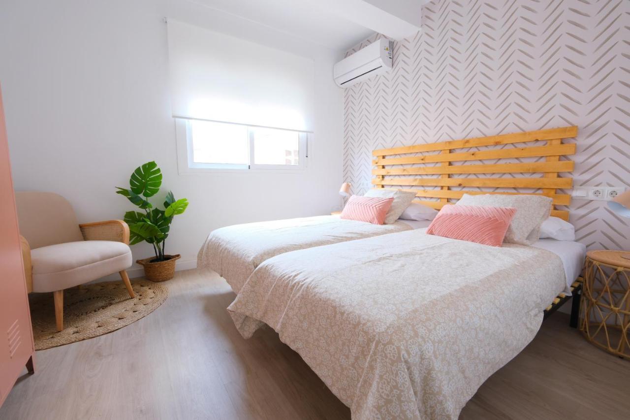 Lovely Apartment Malaga Exterior photo